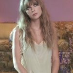 Taylor Swift - Lavender Haze Lyrics